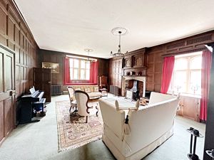 Lounge 2- click for photo gallery